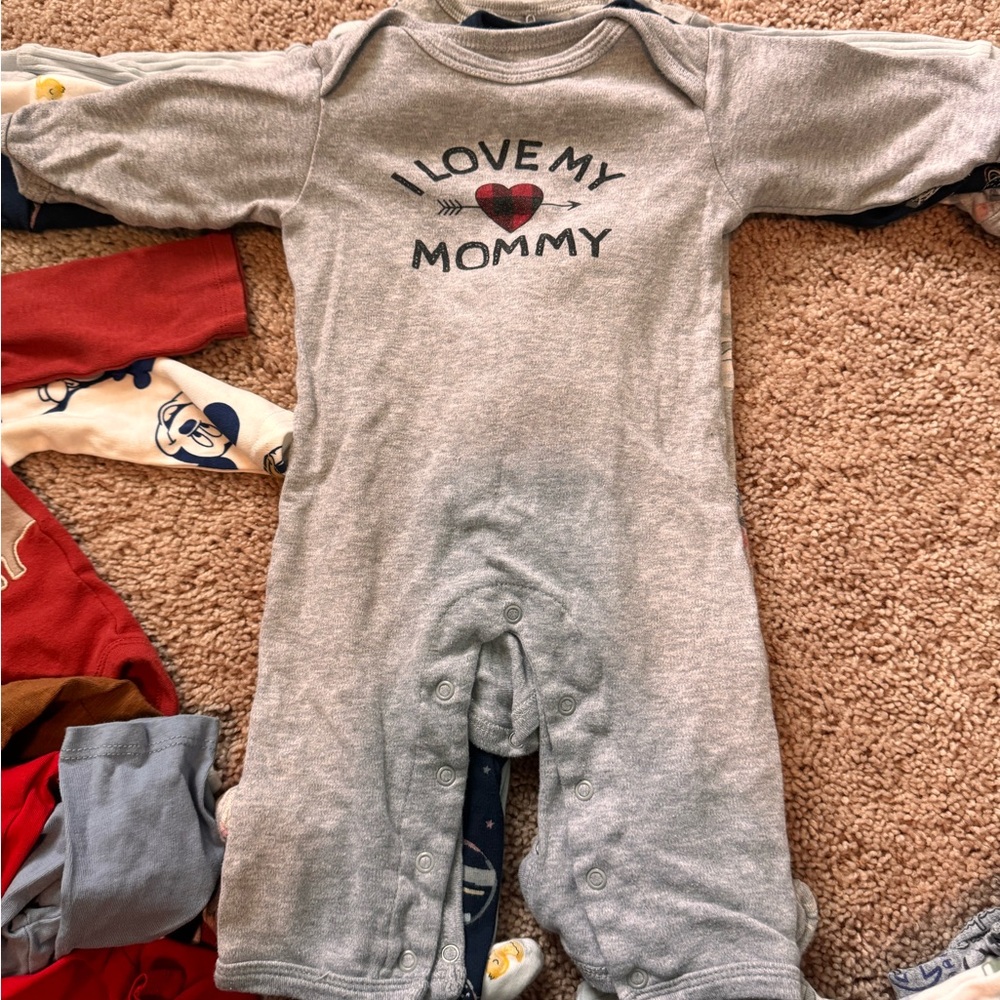 Carter's Gray 'I Love My Mommy' Footie